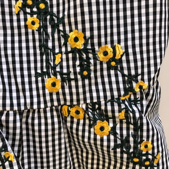 Gingham tie sleeve tank - Picture 3 of 5